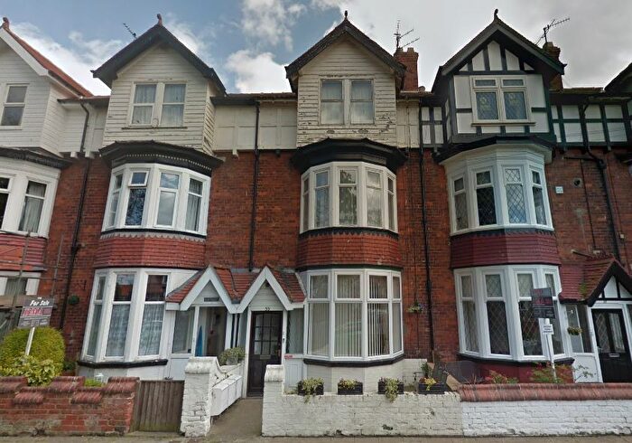 2 Bedroom Flat For Sale In Flat, West Avenue, Filey, North Yorkshire, YO14