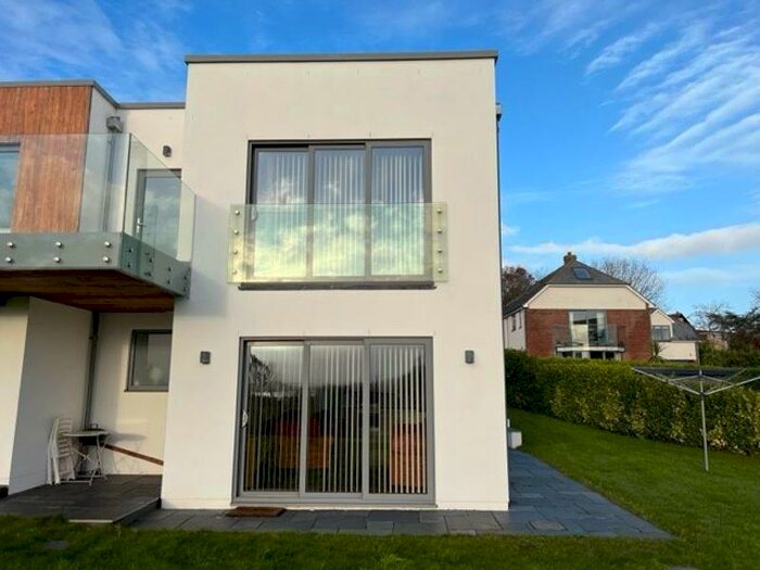 1 Bedroom Flat To Rent In Exmouth, EX8