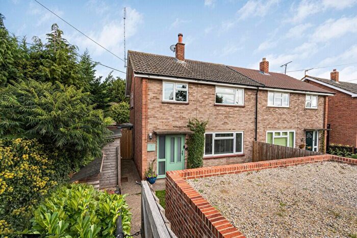3 Bedroom Semi-Detached House For Sale In Thame Road, Little Milton, OX44