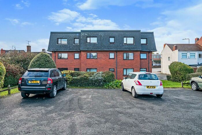1 Bedroom Flat For Sale In High Street, Quarry Bank, Brierley Hill, DY5