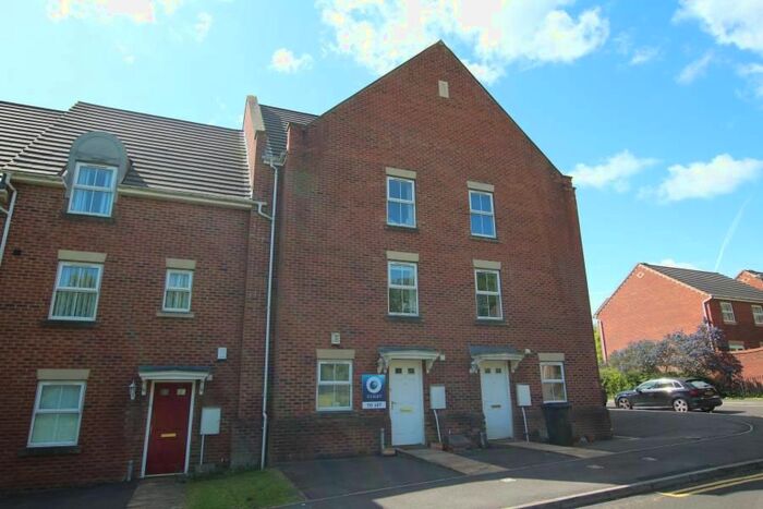 6 Bedroom End Of Terrace House To Rent In Casson Drive, Stoke Park, Bristol, BS16