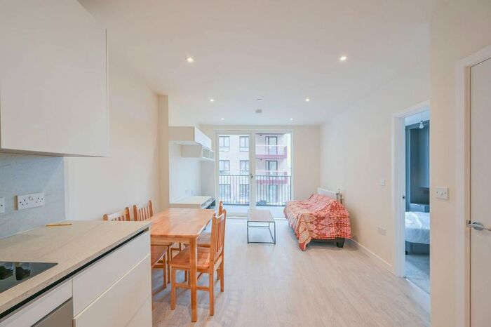 1 Bedroom Flat To Rent In Henry Strong Road, Harrow, HA1