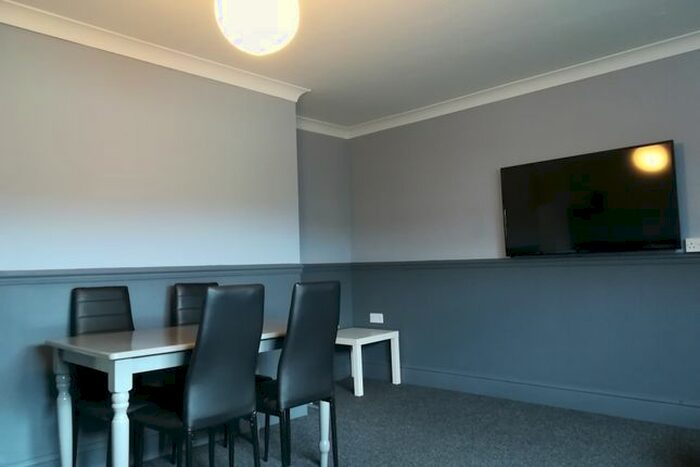 8 Bedroom Terraced House To Rent In Uplands Crescent, Uplands Swansea, SA2