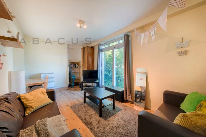 3 Bedroom Maisonette To Rent In Freeling House, Dorman Way, Swiss Cottage, NW8