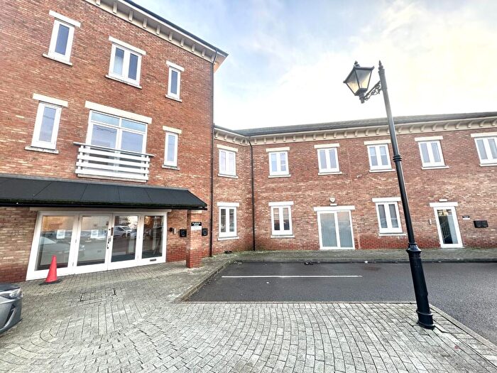 1 Bedroom Flat To Rent In Wedgewood Street, Aylesbury, HP19