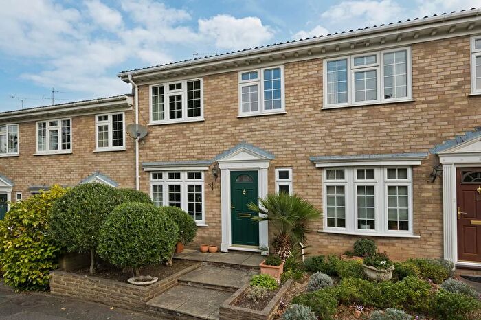 3 Bedroom Terraced House To Rent In Hillcrest, Weybridge, KT13