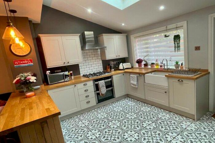 2 Bedroom Property To Rent In Booth Street, Bury, BL8