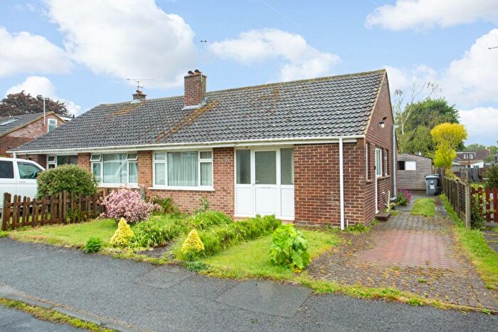2 Bedroom Bungalow For Sale In Elmleigh Road, Littlebourne, Canterbury, Kent, CT3