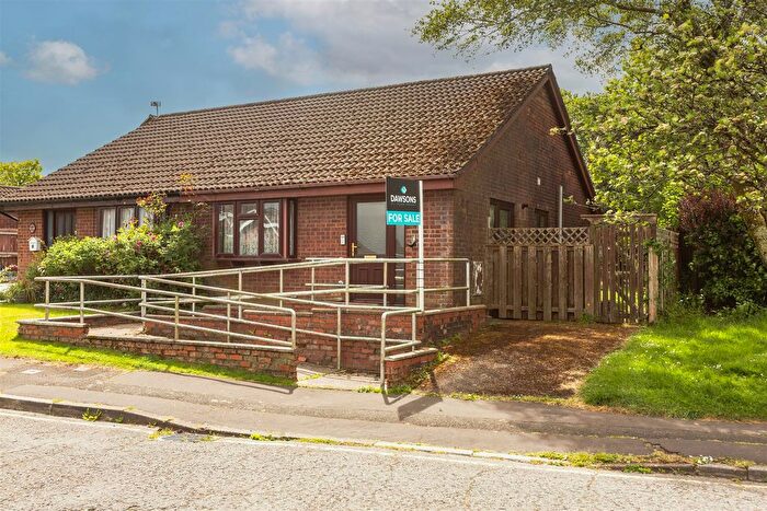 2 Bedroom Semi-Detached Bungalow For Sale In Y Llwyni, Llangyfelach, Swansea, SA6