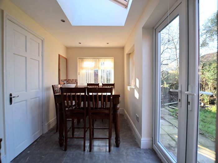 4 Bedroom Semi-Detached House To Rent In Malgam Drive, East Didsbury, Didsbury, Manchester, M20