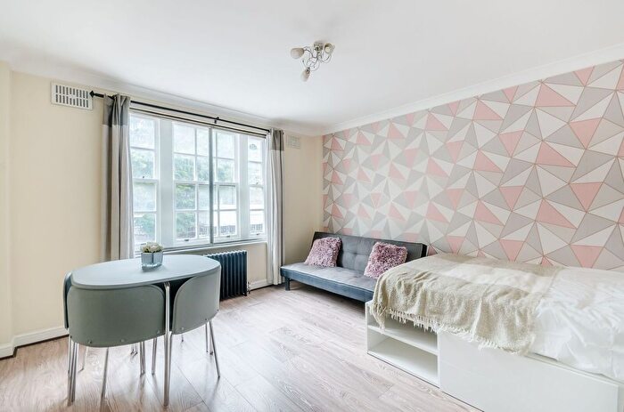Studio To Rent In Park West, Hyde Park Estate, London, W2