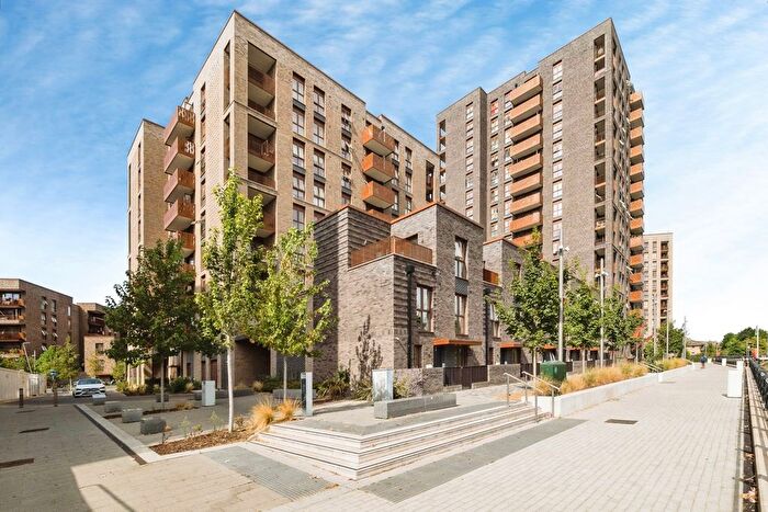 1 Bedroom Flat For Sale In Fresh Wharf Road, Barking, Essex, IG11