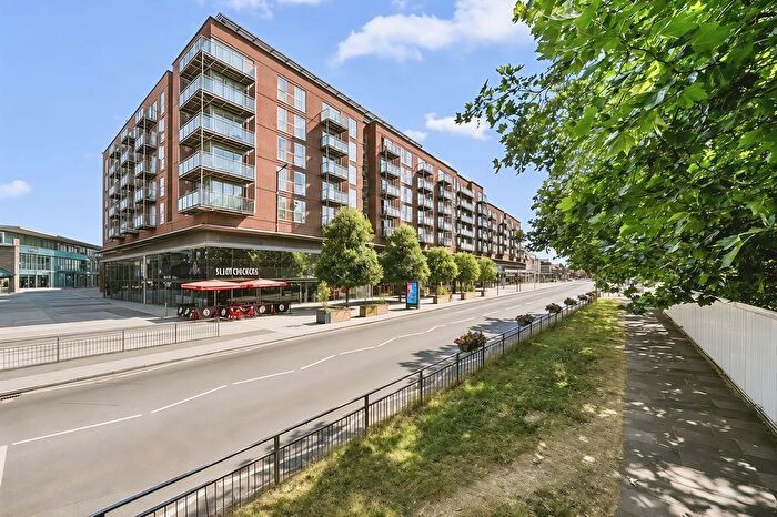 1 Bedroom Flat For Sale In The Heart, Walton-On-Thames, KT12