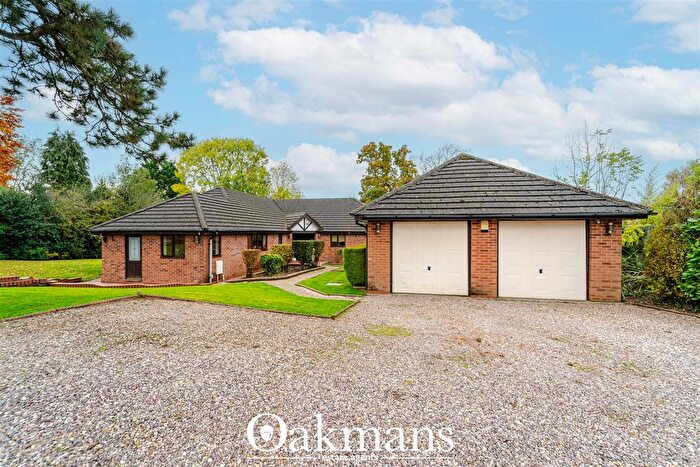 4 Bedroom Bungalow To Rent In Rednal Park Court, Kings Norton, Birmingham, B38