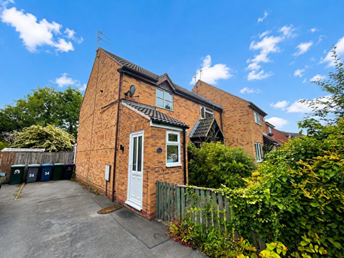 2 Bedroom House To Rent In Herons Court, NG2