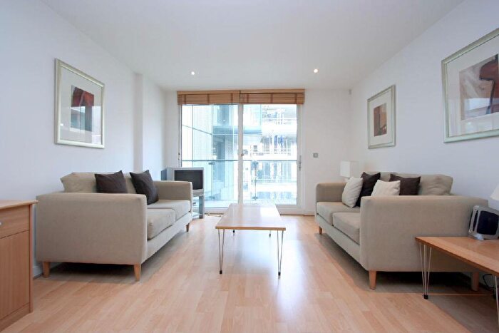 2 Bedroom Apartment To Rent In Brewhouse Yard, London, EC1V