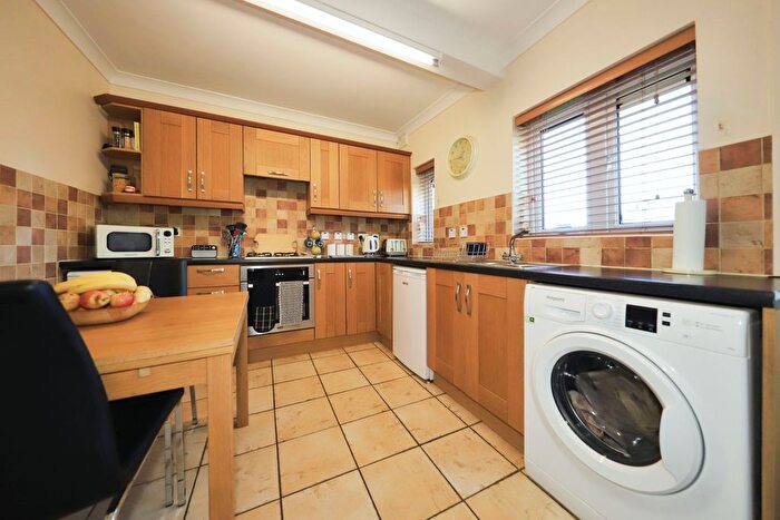 3 Bedroom End Of Terrace House For Sale In Deansfield Road, Wolverhampton, West Midlands, WV1