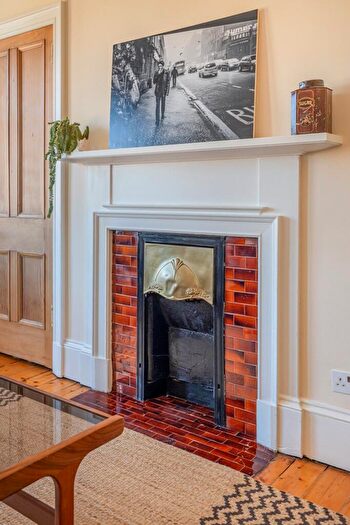 1 Bedroom Apartment For Sale In Dumbarton Road, Partick, Glasgow, G11