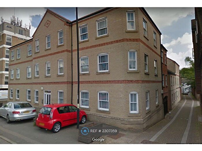 2 Bedroom Flat To Rent In St. Johns Street, Huntingdon, PE29