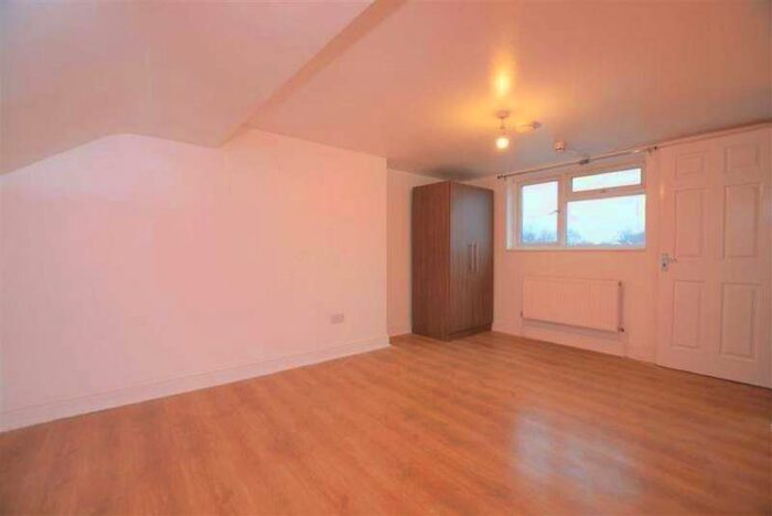 4 Bedroom Terraced House To Rent In Wimpole Road, West Drayton, Middlesex, UB7