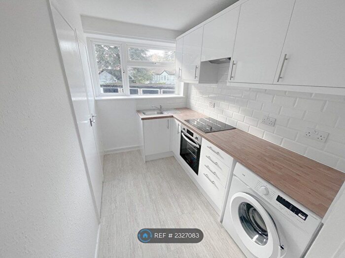 2 Bedroom Flat To Rent In Close Quarters, Nottingham, NG9