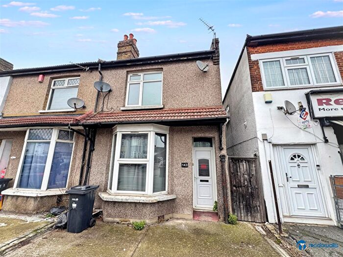 3 Bedroom Property To Rent In Green Lane, Ilford, IG1