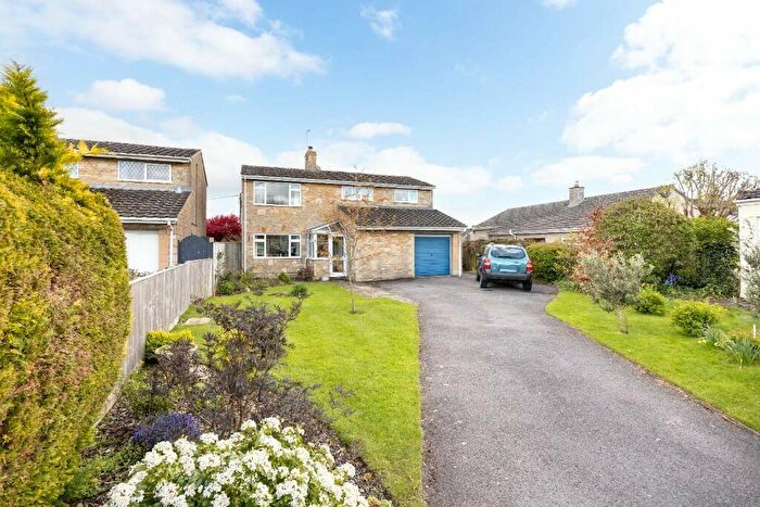 4 Bedroom Detached House To Rent In Holmeleaze, Steeple Ashton, BA14