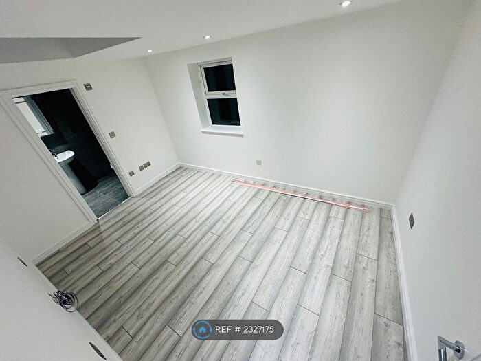 1 Bedroom Flat To Rent In Ground Floor, Maidstone, ME15