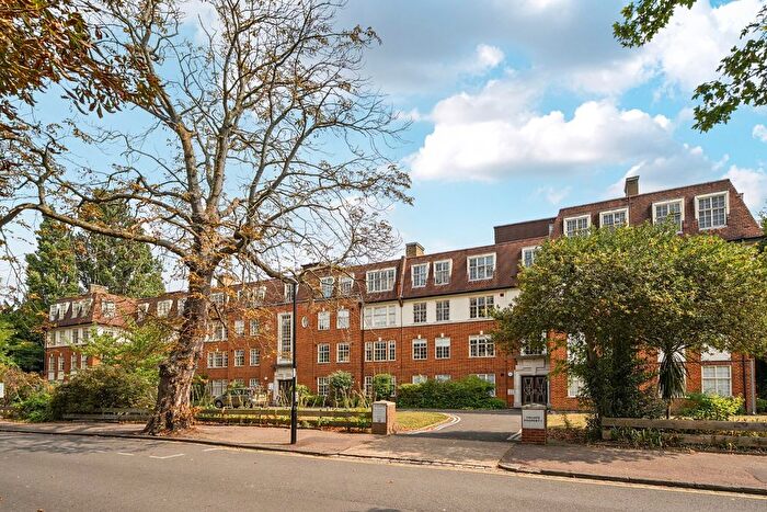 2 Bedroom Flat To Rent In Belmont Grove, London, SE13