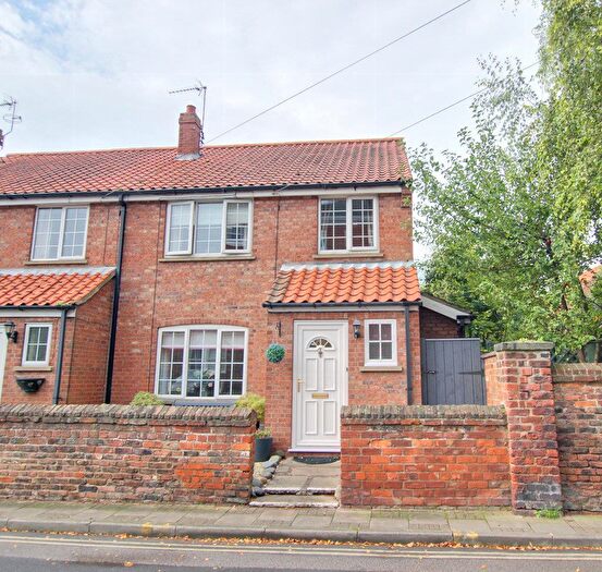 4 Bedroom House To Rent In Walkergate, Beverley, HU17
