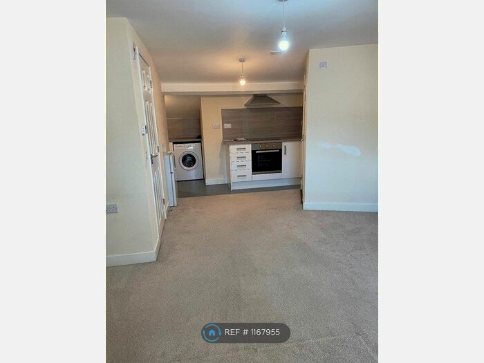 Studio To Rent In Claylands Road, Bishops Waltham, SO32