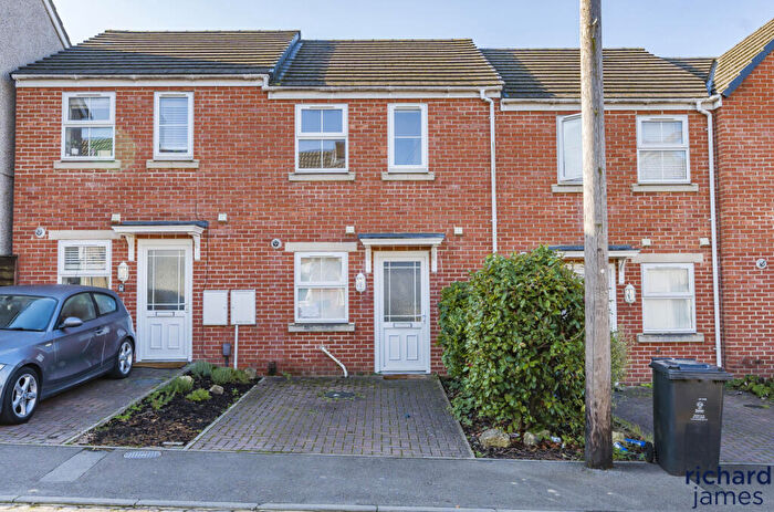 2 Bedroom Terraced House For Sale In Andover Street, Town Centre, Swindon, SN1