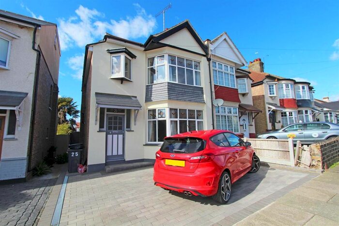 3 Bedroom Semi-Detached House To Rent In Highfield Grove, Westcliff-On-Sea, SS0
