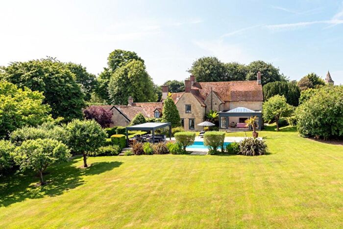 6 Bedroom Detached House For Sale In Church Lane, Yielden, Bedfordshire (with Acres), MK44