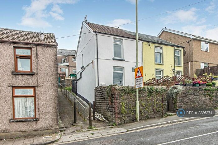 3 Bedroom Semi-Detached House To Rent In Llantrisant Road, Graig, Pontypridd, CF37