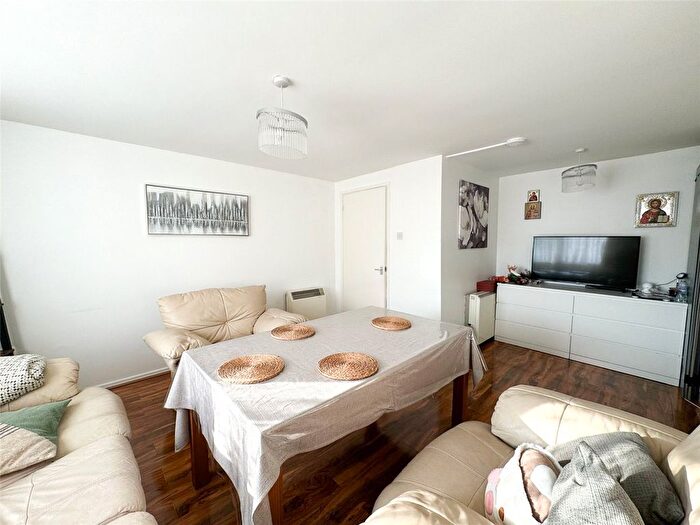 2 Bedroom Flat To Rent In Charles Crescent, Harrow, HA1