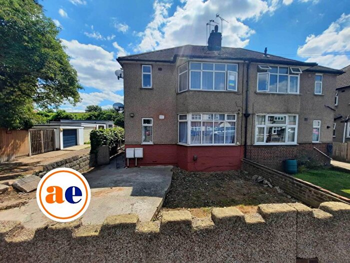 2 Bedroom Maisonette To Rent In Eversley Avenue, Bexleyheath, DA7