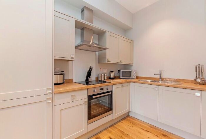 2 Bedroom Flat To Rent In Downfield Place, Dalry, Edinburgh, EH11