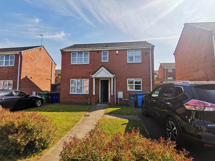3 Bedroom Detached House To Rent In Essington Drive, Manchester, M40