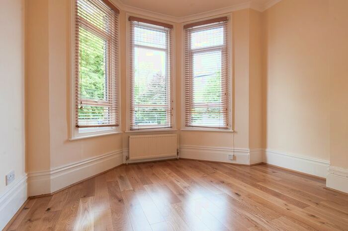 1 Bedroom Flat To Rent In St Margarets Road, St Margarets, Twickenham, TW1