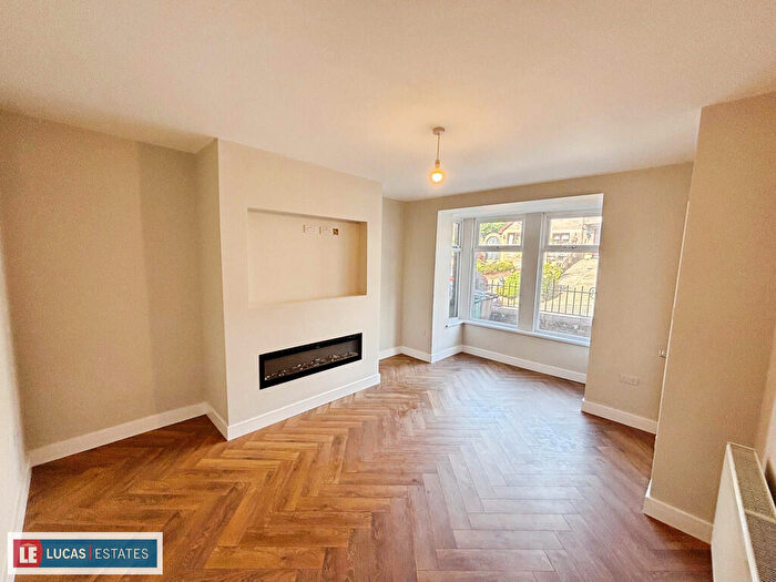 3 Bedroom Semi-Detached House For Sale In Ashfield Road, Newbridge, NP11