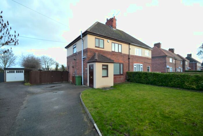 3 Bedroom Semi-Detached House For Sale In East Avenue, South Elmsall, Pontefract, WF9