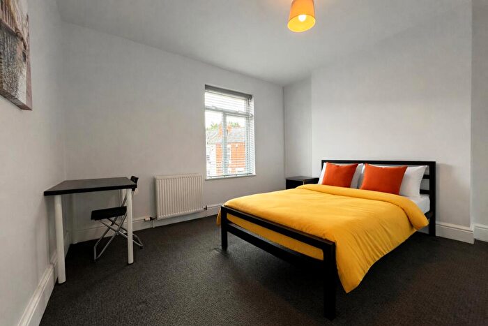 2 Bedroom House To Rent In Ladysmith Street, Nottingham, NG2