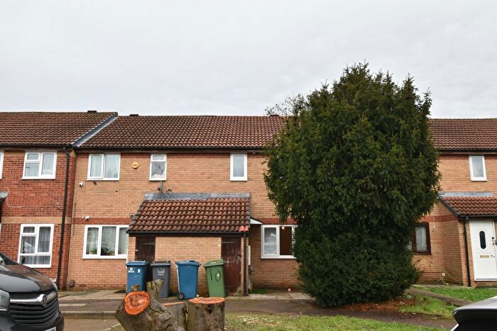 3 Bedroom Terraced House To Rent In Harrrow, HA3