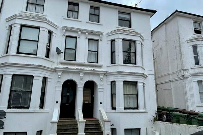 2 Bedroom Flat To Rent In Mount Sion, Tunbridge Wells, Kent, TN1