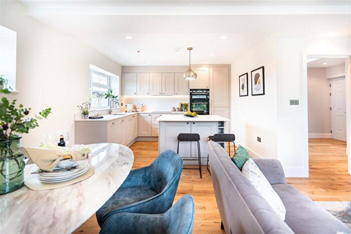 3 Bedroom Flat For Sale In Mulgrave Road, SM2