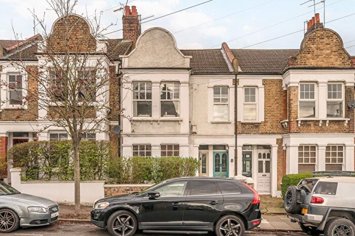 3 Bedroom Maisonette For Sale In Eastcombe Avenue, Charlton, SE7