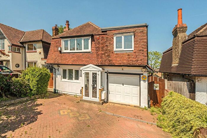 4 Bedroom Detached House For Sale In Surbiton Hill Park, Surbiton, KT5