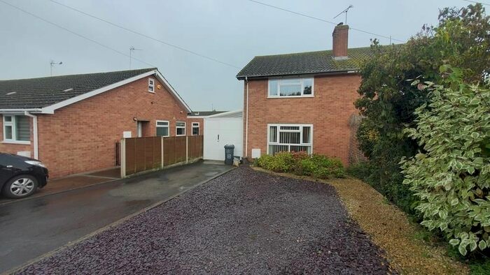 3 Bedroom Semi-Detached House To Rent In Stirling Way, Tuffley, Gloucester, GL4