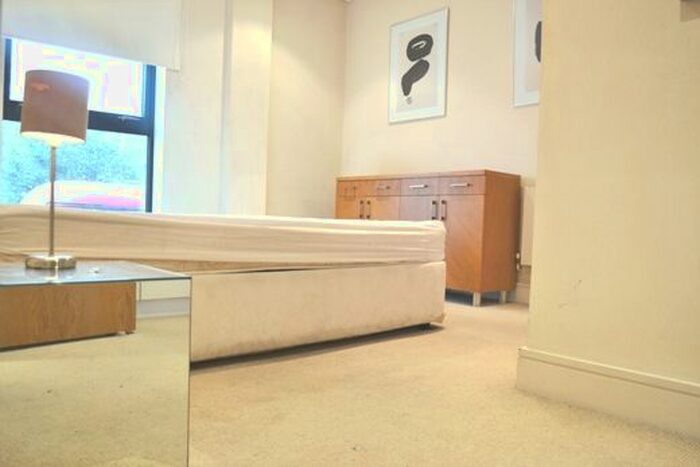 2 Bedroom Flat To Rent In Downham Road, London, N1